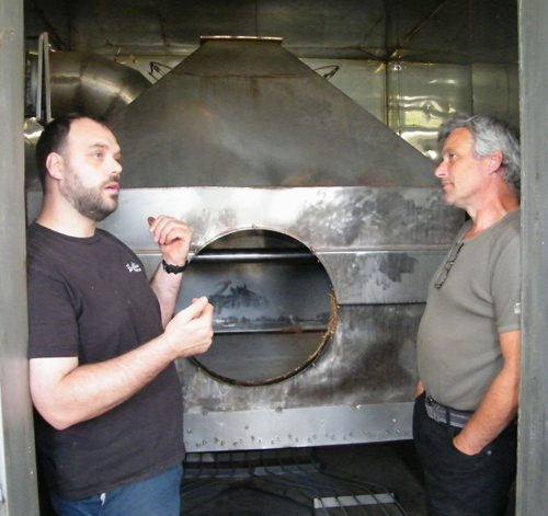 Per et Dany Cuve Dany Bastille et Per Kolster en pleine discussion sur les technique de maltage